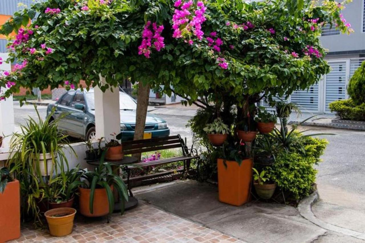 Hotel Hospedaje Caney "Descanso & Tradicion" Ayenda 1422 كالي المظهر الخارجي الصورة